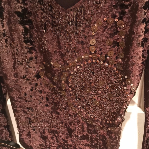 Perfect Fall Fun Top - Picture 2 of 2